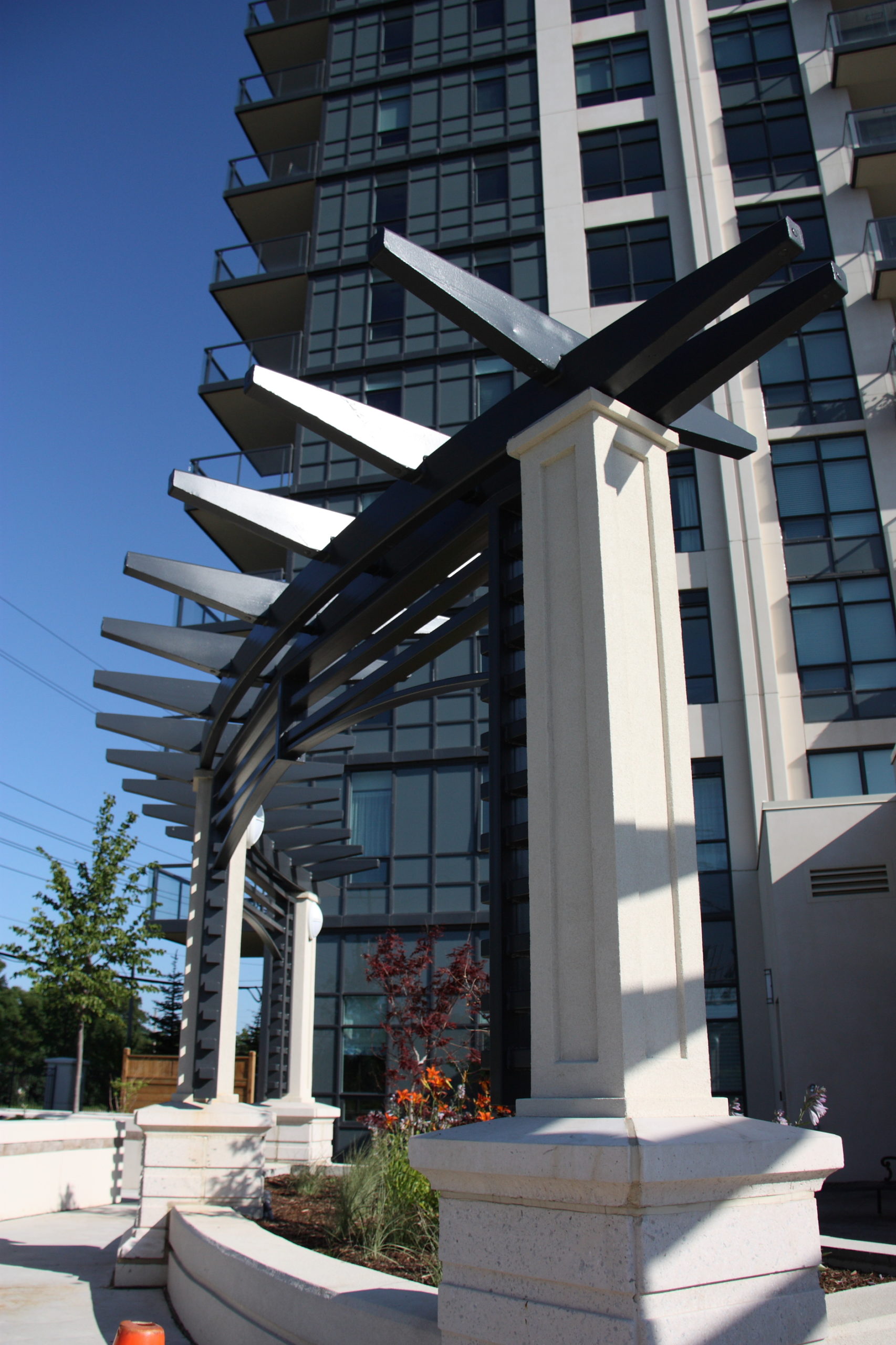 Curved shade structure/pergola.